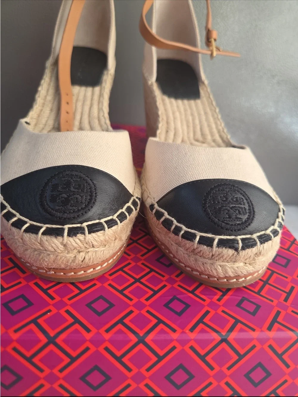 Tory Burch Beige Canvas Espadrille Wedges like new View all pics
